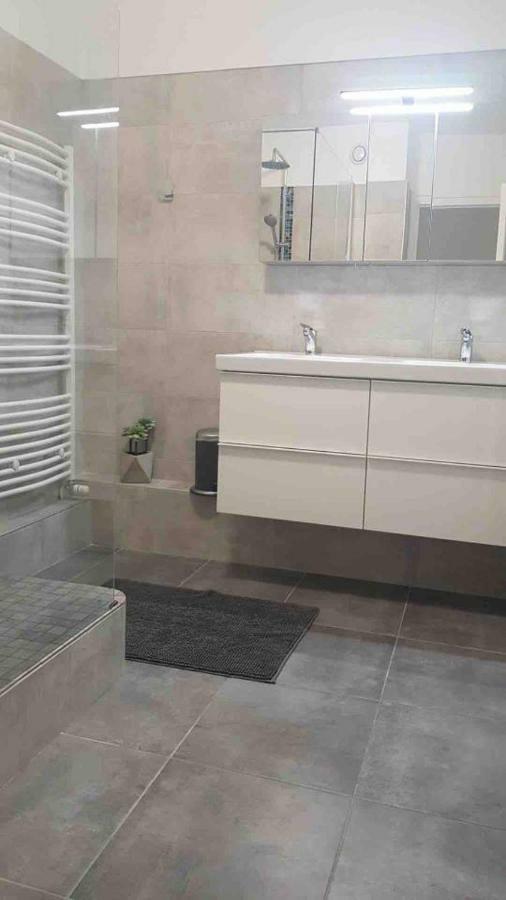 Bedinreims Cozy Parking&wifi Free Ideal 4 Adultes Et 2 Enfants Appartement Reims